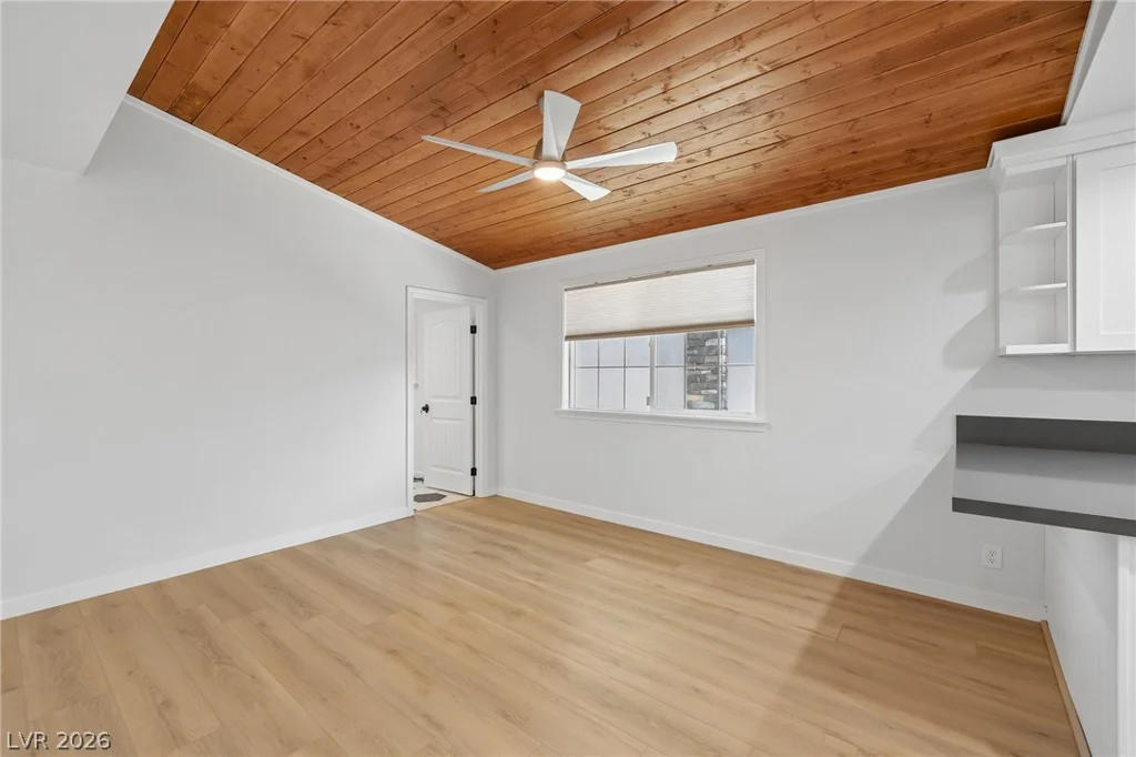 4321 Lake Mead, Las Vegas, NV 89108