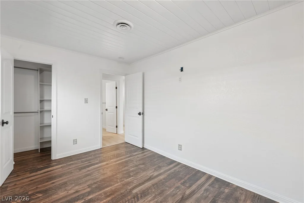 4321 Lake Mead, Las Vegas, NV 89108