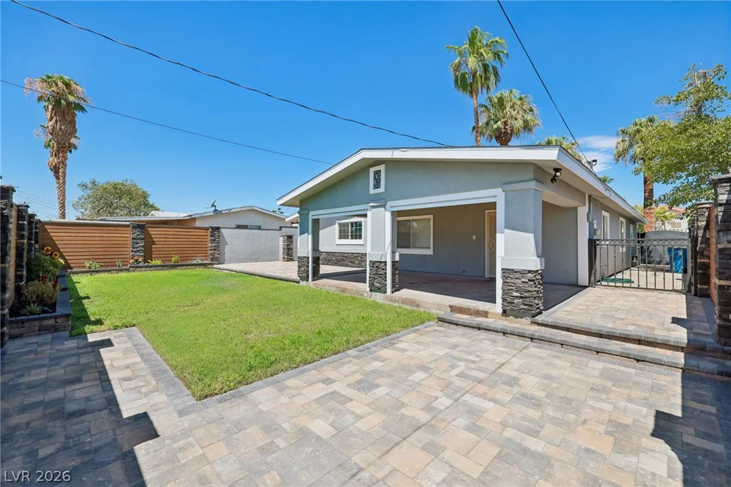 4321 Lake Mead, Las Vegas, NV 89108