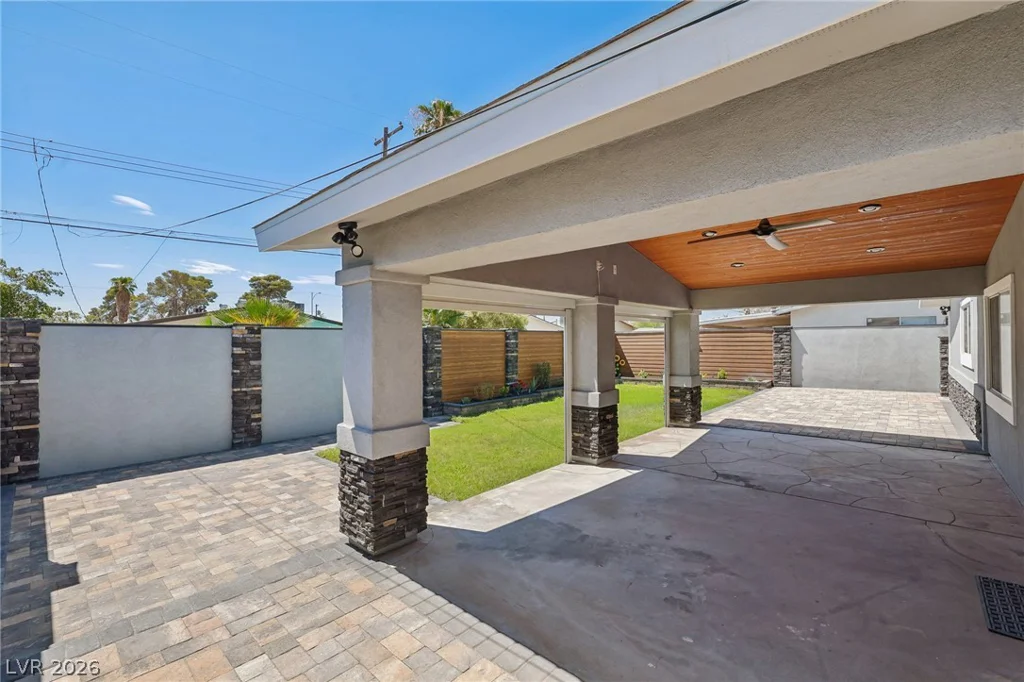 4321 Lake Mead, Las Vegas, NV 89108
