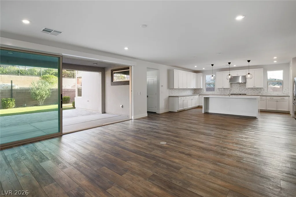 9689 Starlight Ridge, Las Vegas, NV 89148