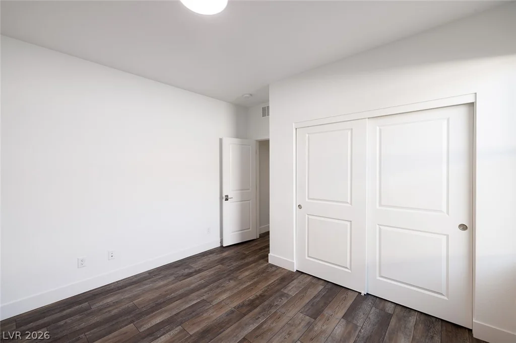 9689 Starlight Ridge, Las Vegas, NV 89148