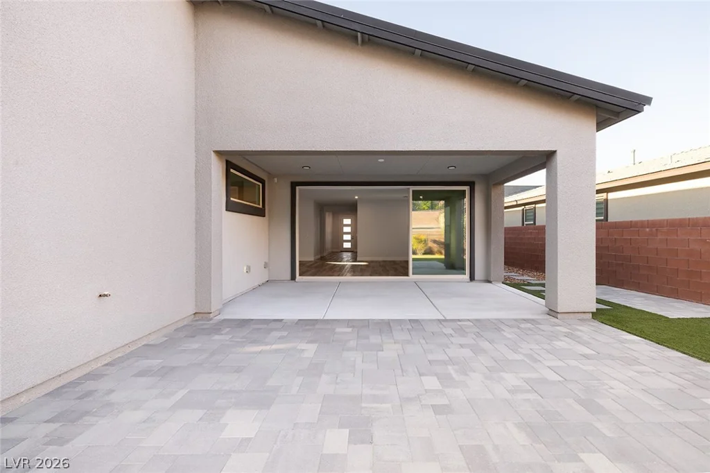 9689 Starlight Ridge, Las Vegas, NV 89148