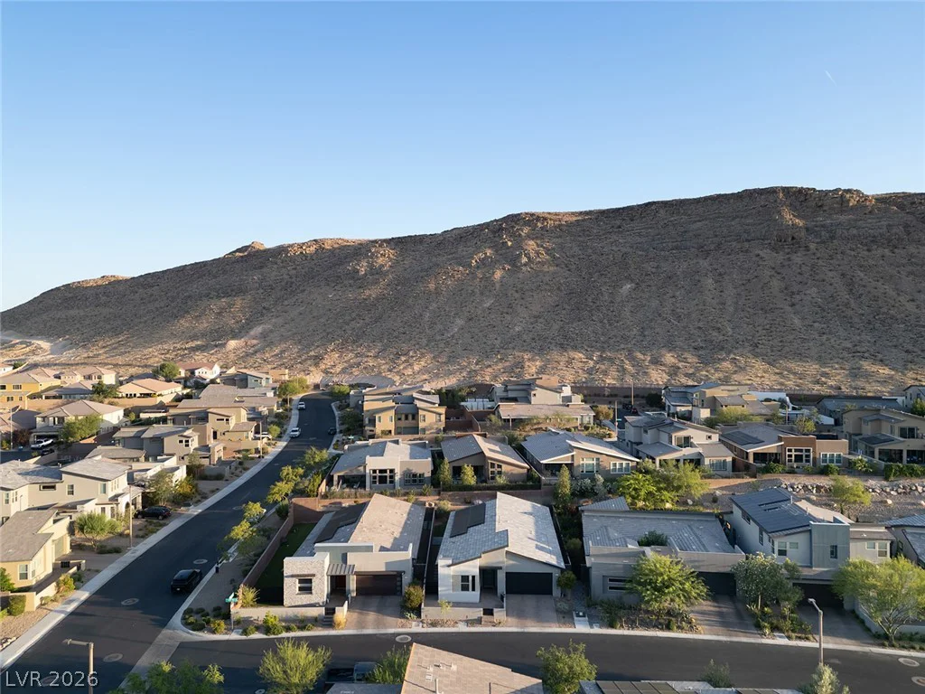 9689 Starlight Ridge, Las Vegas, NV 89148