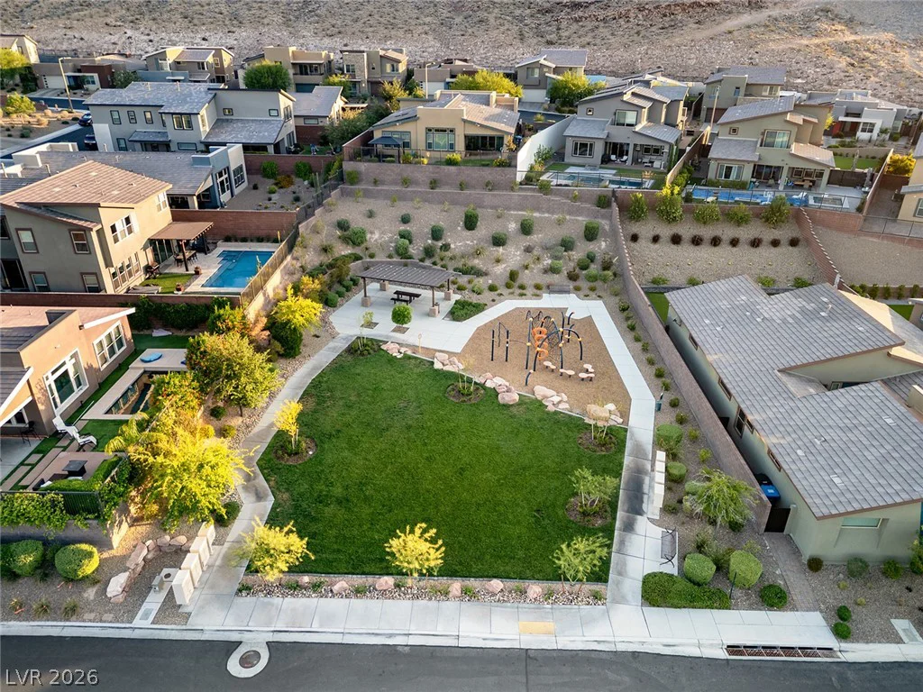 9689 Starlight Ridge, Las Vegas, NV 89148