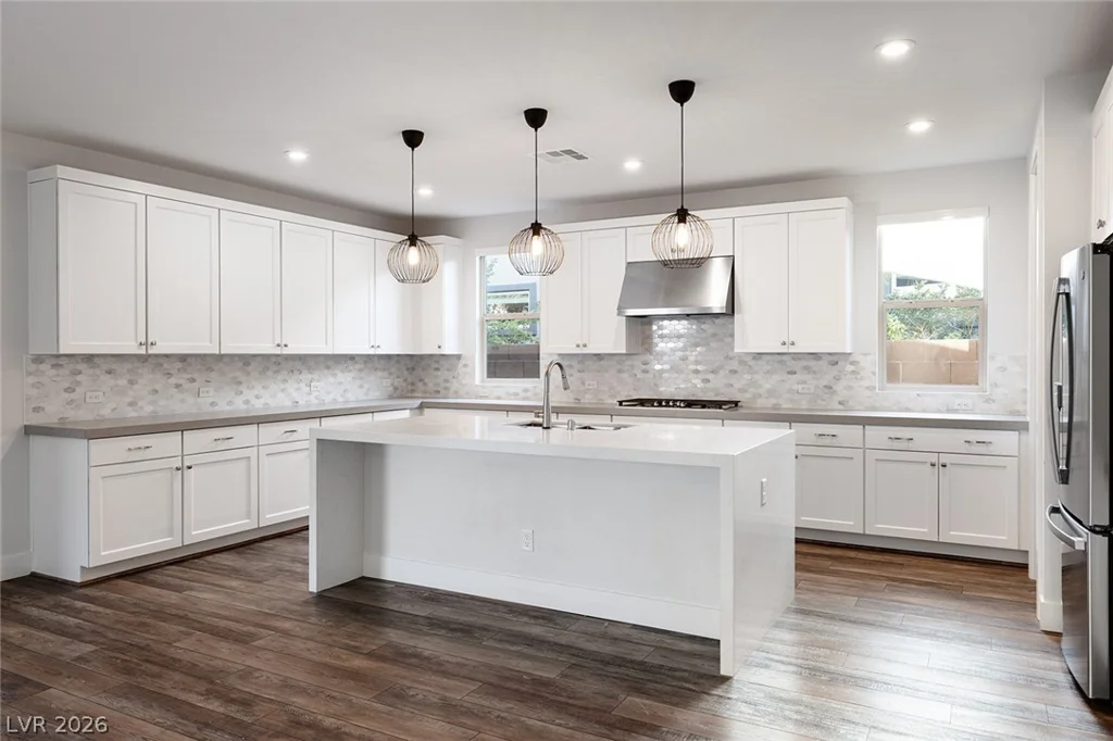 9689 Starlight Ridge, Las Vegas, NV 89148