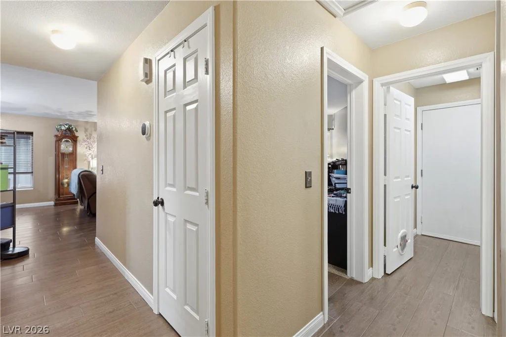 2730 Meadow Spring, Las Vegas, NV 89156