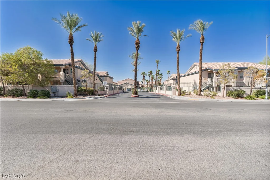 8410 Eldora, Las Vegas, NV 89117