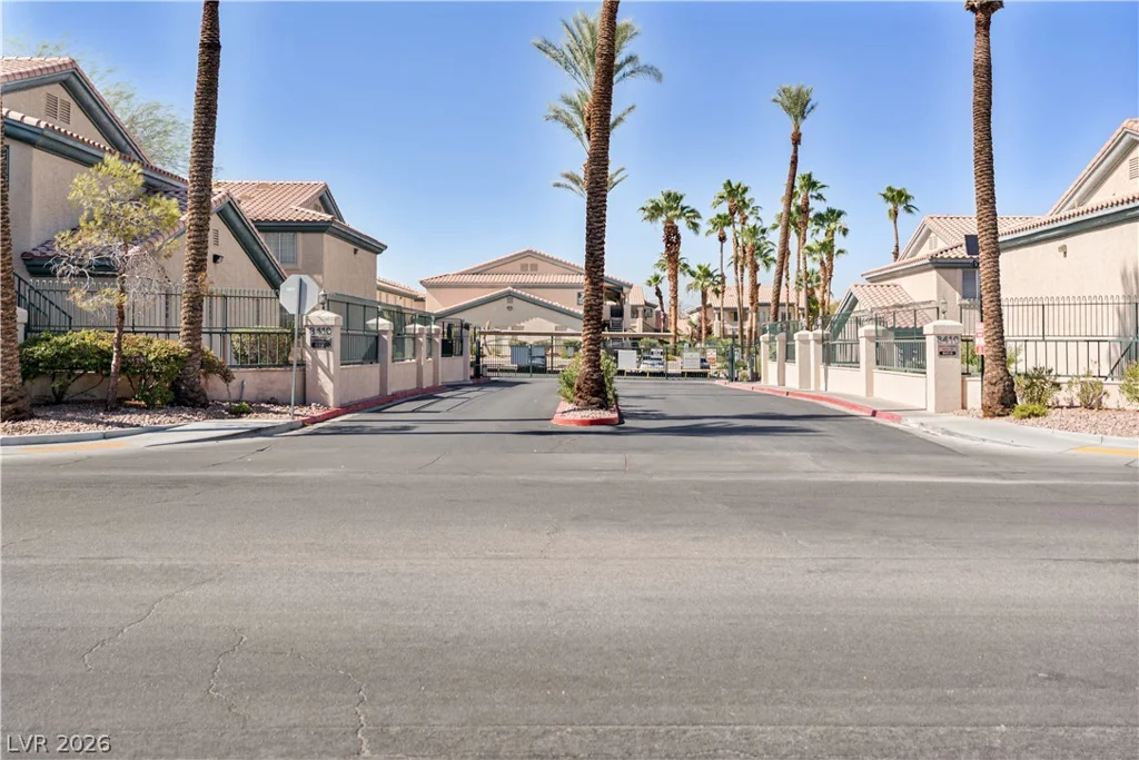 8410 Eldora, Las Vegas, NV 89117