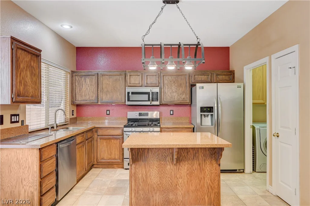 1335 Penhill, Henderson, NV 89002