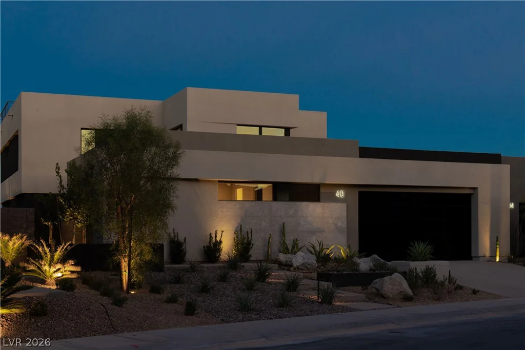 180 Still Shores, Henderson, NV 89011