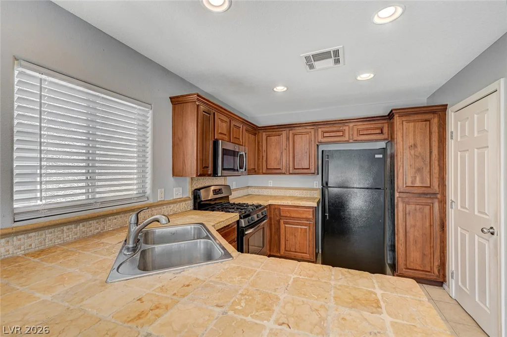 8433 Spencer Canyon, Las Vegas, NV 89166