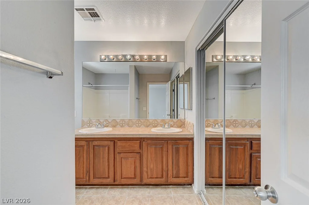 8433 Spencer Canyon, Las Vegas, NV 89166
