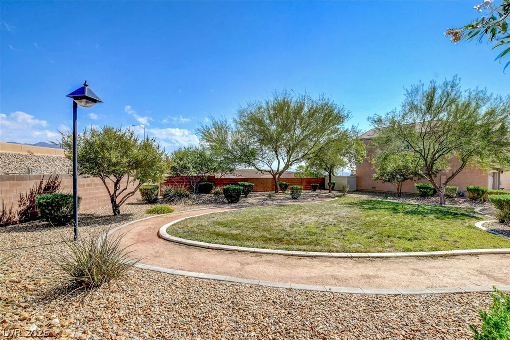8433 Spencer Canyon, Las Vegas, NV 89166