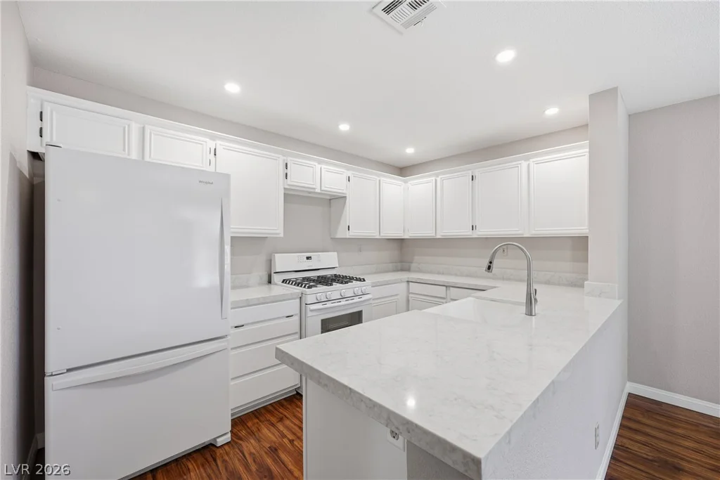 2641 Durango, Las Vegas, NV 89117