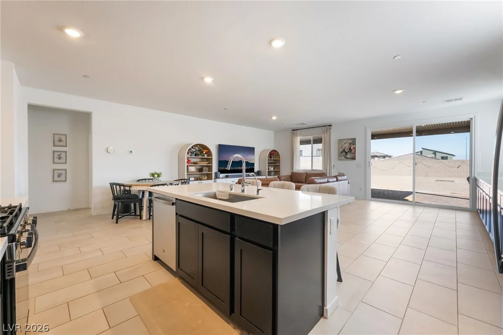 128 Lewis Village, Henderson, NV 89011
