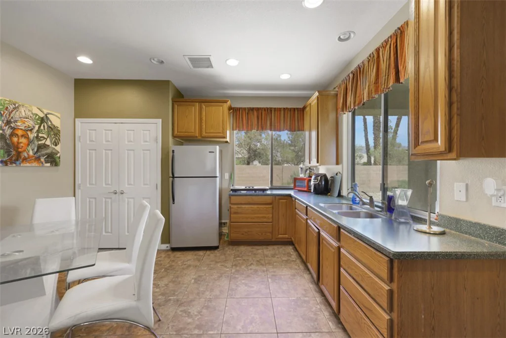 8101 Bradley, Las Vegas, NV 89131