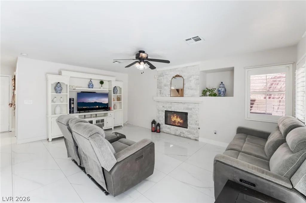 107 Zenith Point, North Las Vegas, NV 89032