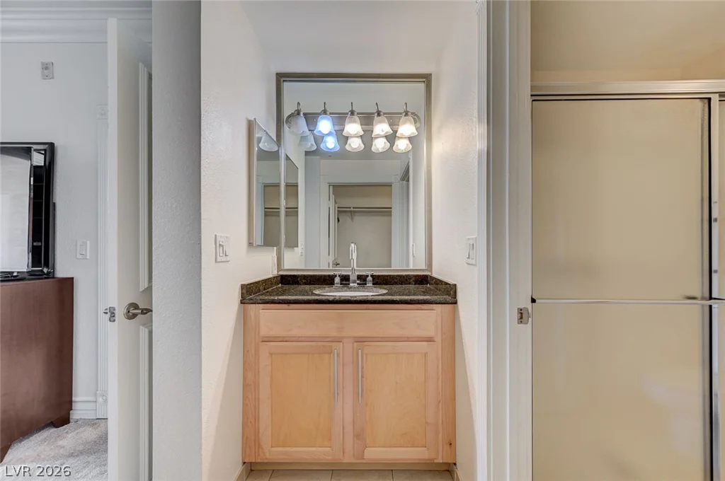 260 Flamingo, Las Vegas, NV 89169