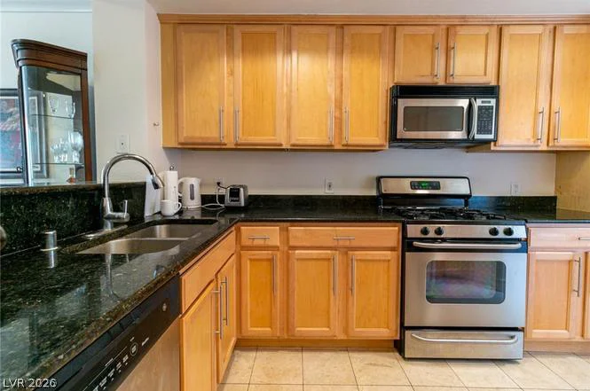 260 Flamingo, Las Vegas, NV 89169