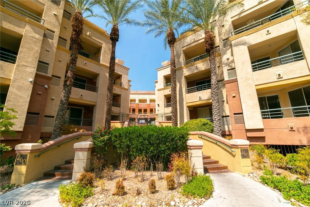 260 Flamingo, Las Vegas, NV 89169