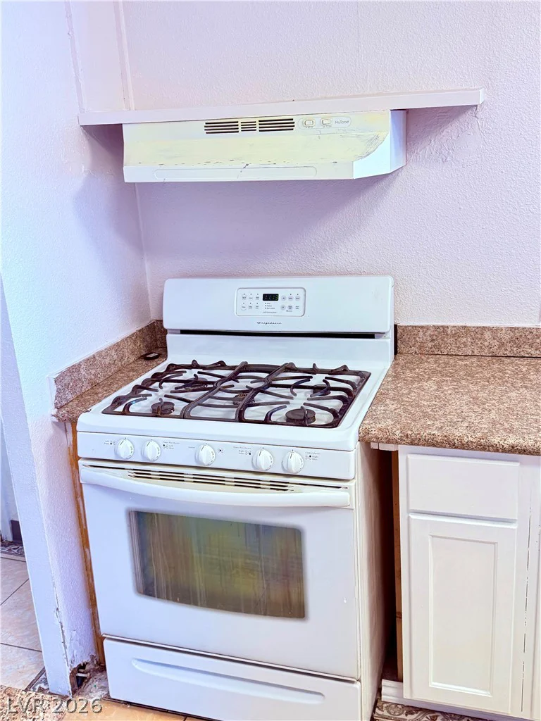 4182 Queen Isabel, Las Vegas, NV 89115