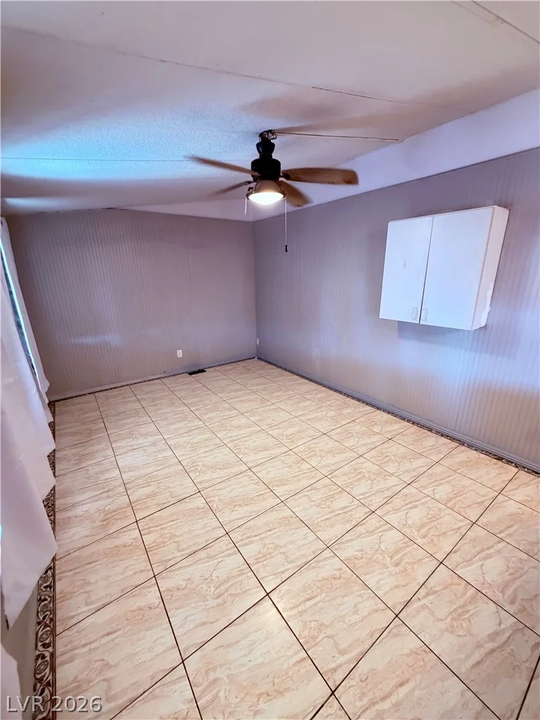 4182 Queen Isabel, Las Vegas, NV 89115