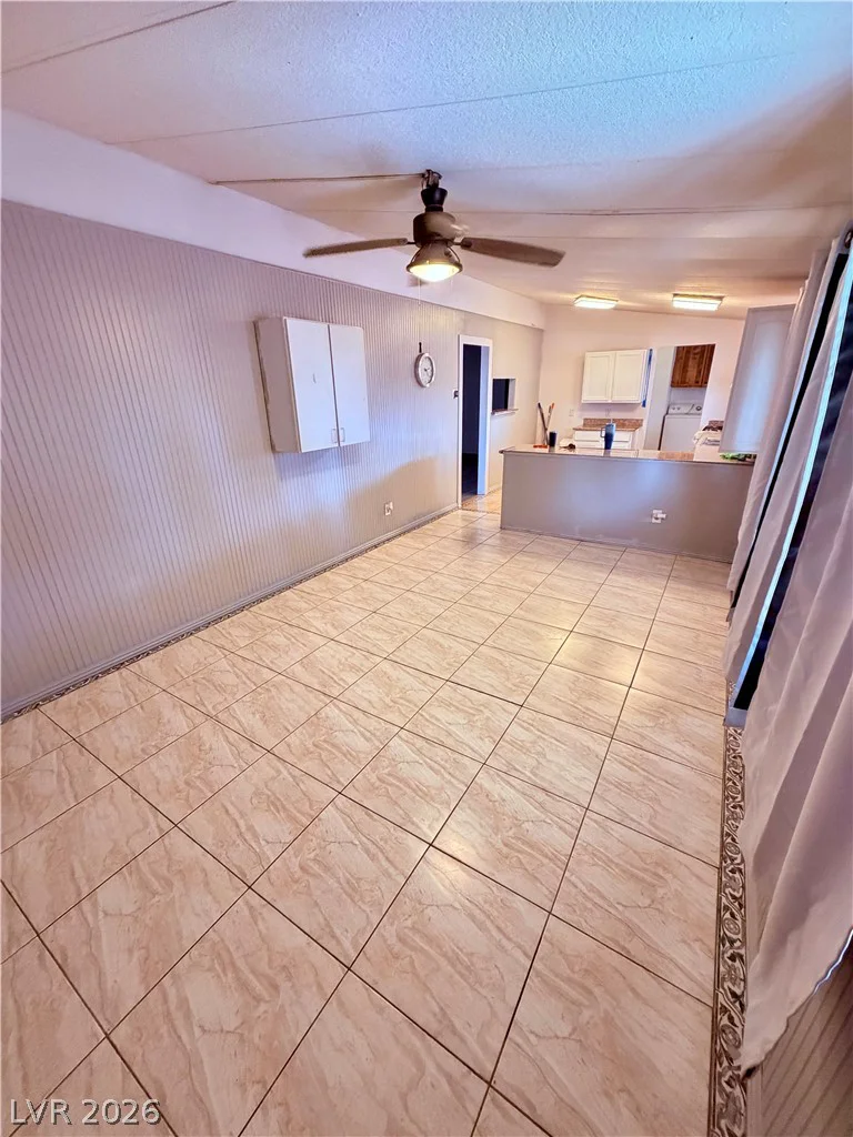 4182 Queen Isabel, Las Vegas, NV 89115