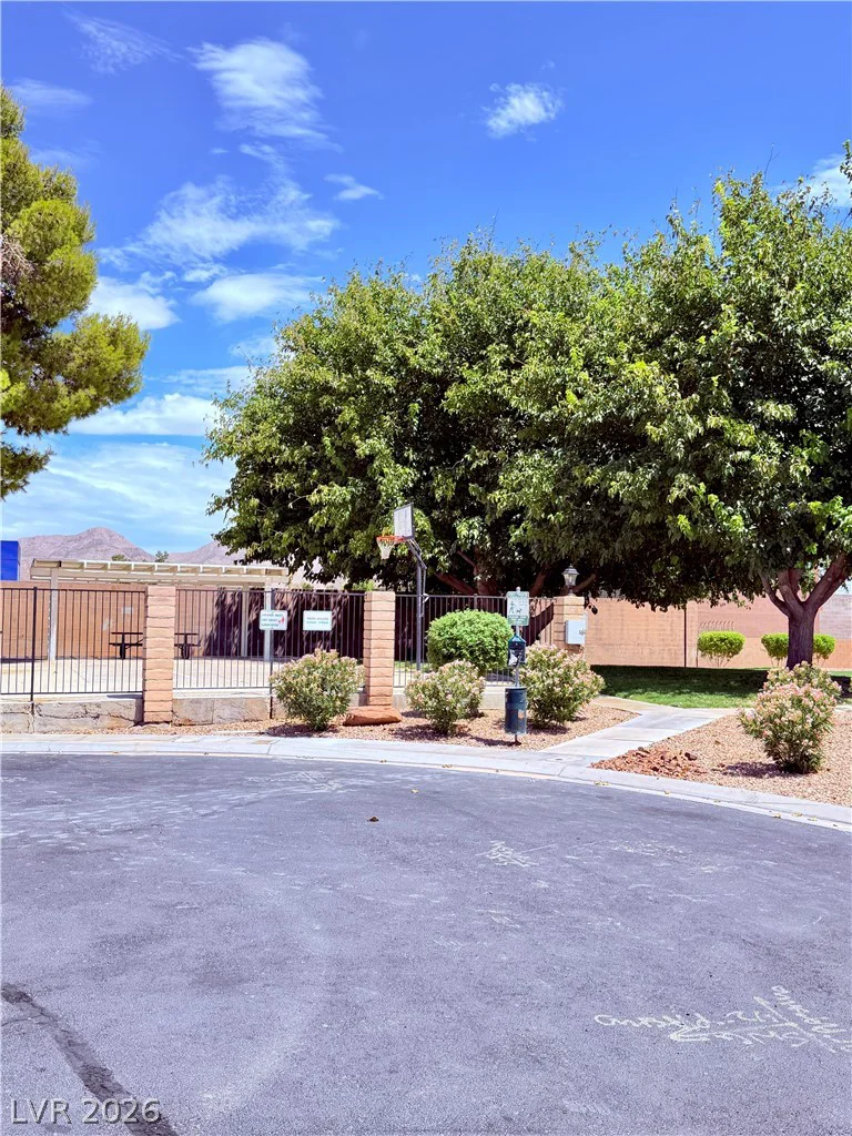 4182 Queen Isabel, Las Vegas, NV 89115