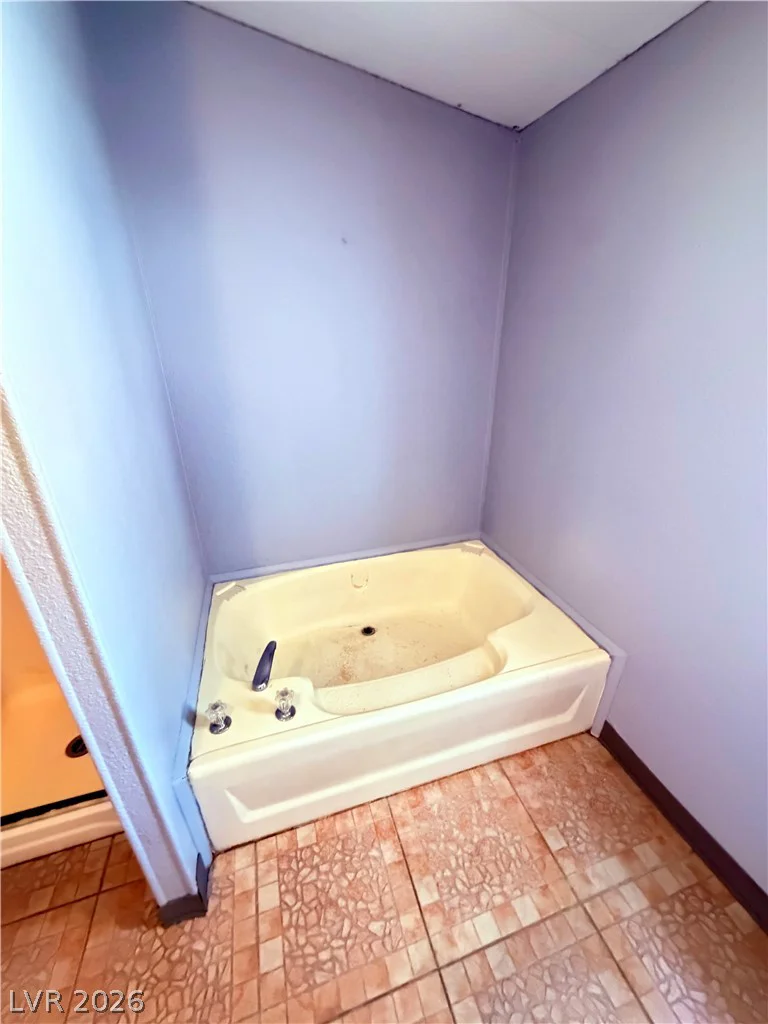 4182 Queen Isabel, Las Vegas, NV 89115