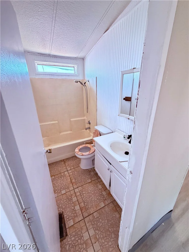 4182 Queen Isabel, Las Vegas, NV 89115