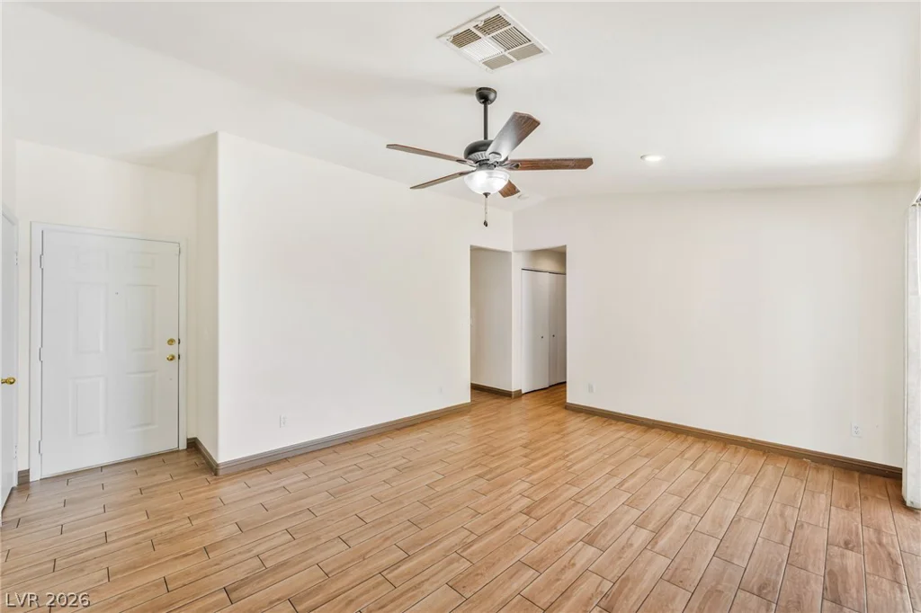 2027 Fountain Valley, North Las Vegas, NV 89031