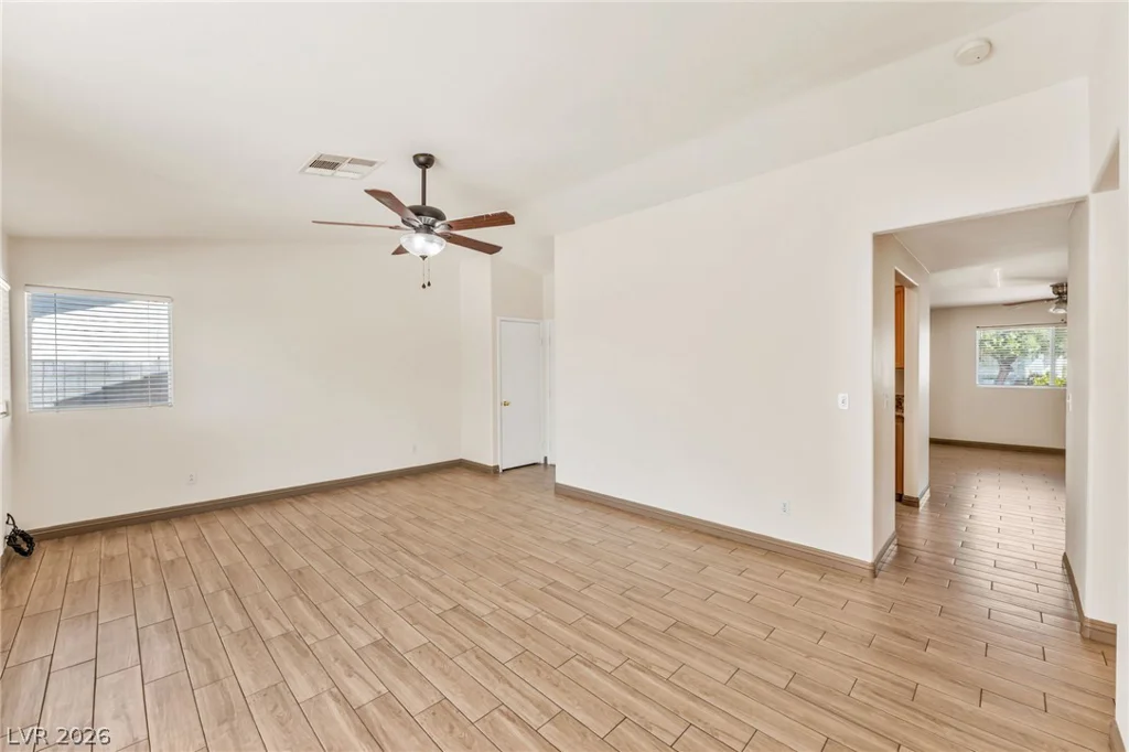 2027 Fountain Valley, North Las Vegas, NV 89031