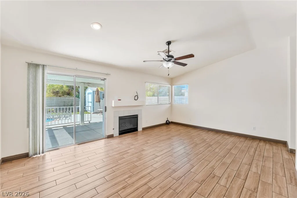 2027 Fountain Valley, North Las Vegas, NV 89031