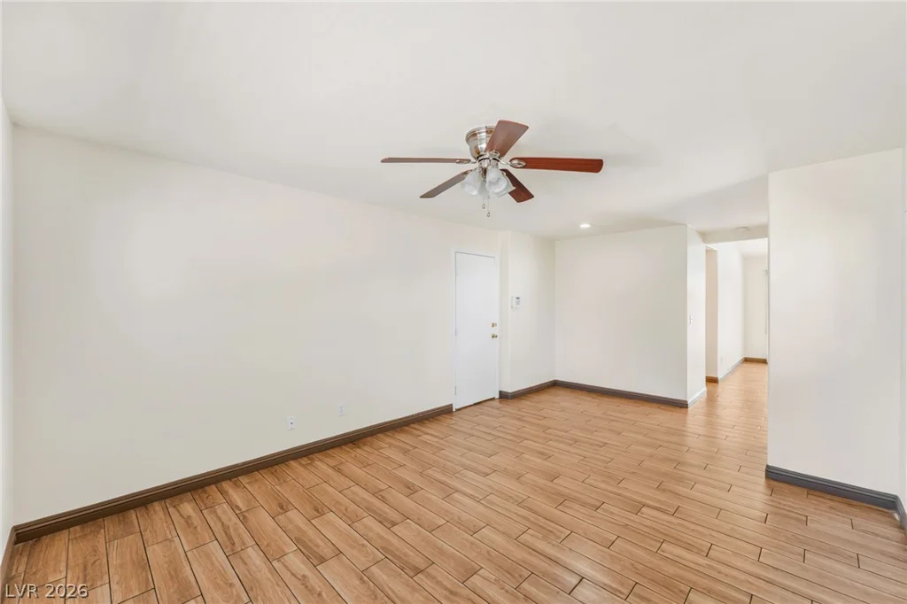 2027 Fountain Valley, North Las Vegas, NV 89031