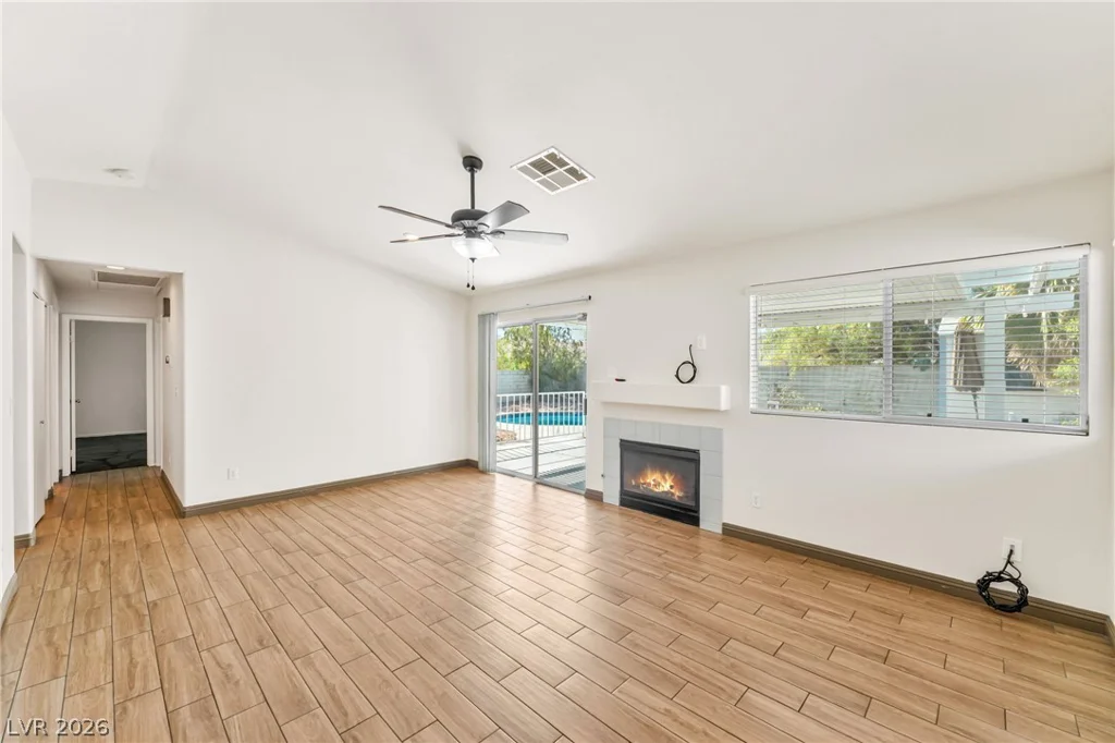 2027 Fountain Valley, North Las Vegas, NV 89031