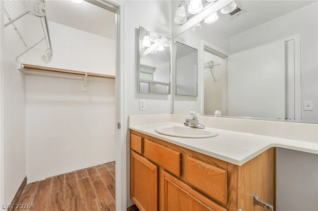 2027 Fountain Valley, North Las Vegas, NV 89031