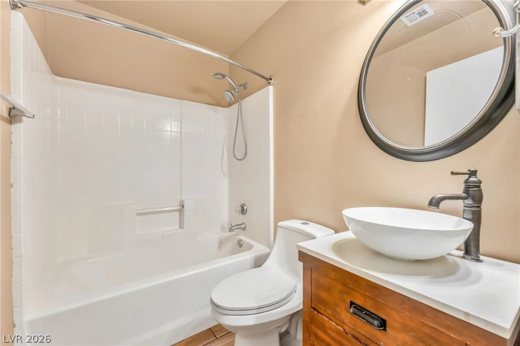 2027 Fountain Valley, North Las Vegas, NV 89031