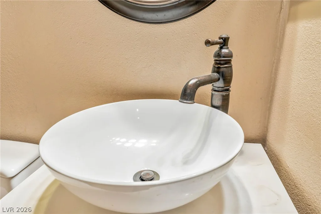2027 Fountain Valley, North Las Vegas, NV 89031