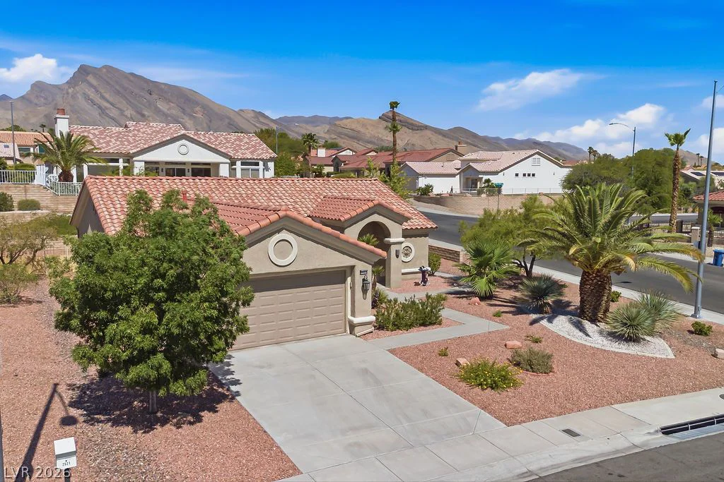 2521 Springbrook, Las Vegas, NV 89134