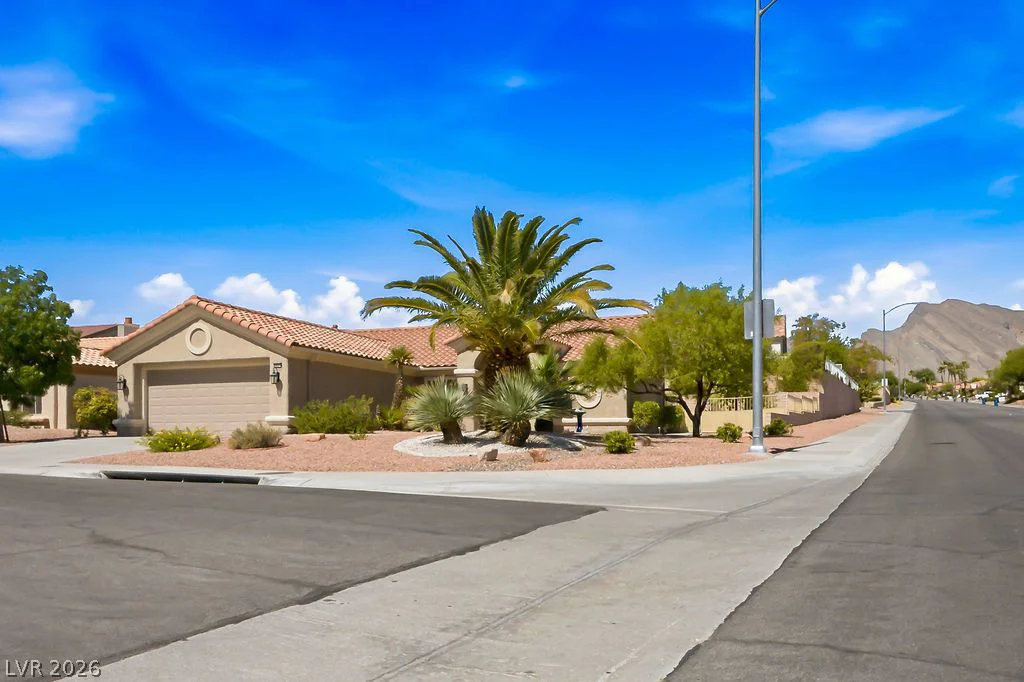 2521 Springbrook, Las Vegas, NV 89134