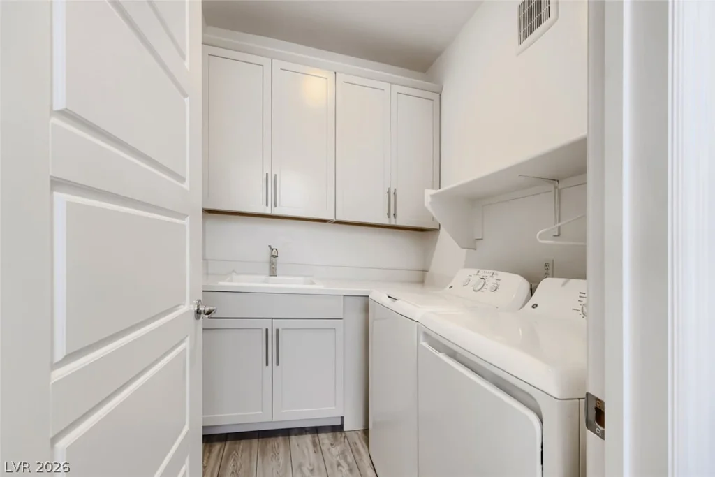 2555 Hampton, Henderson, NV 89052