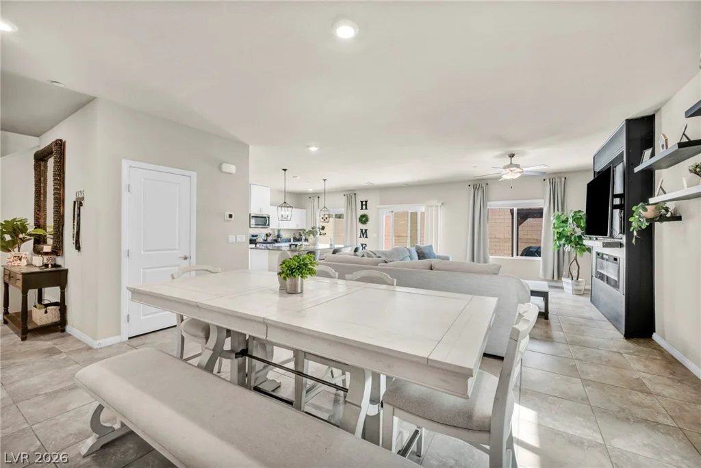 10932 Meridian Fields, Las Vegas, NV 89166