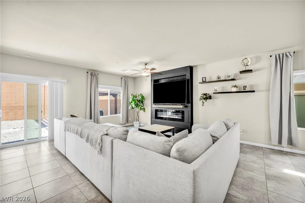 10932 Meridian Fields, Las Vegas, NV 89166
