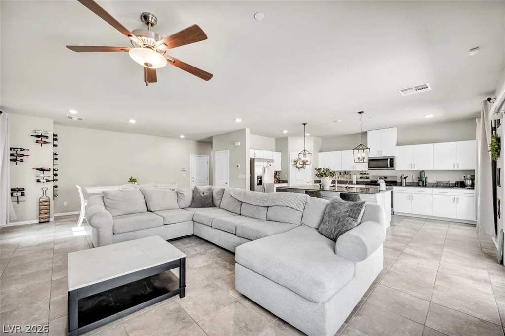 10932 Meridian Fields, Las Vegas, NV 89166