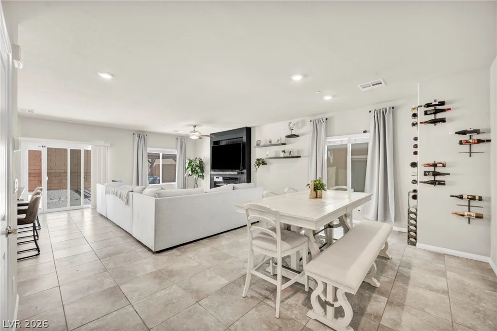 10932 Meridian Fields, Las Vegas, NV 89166