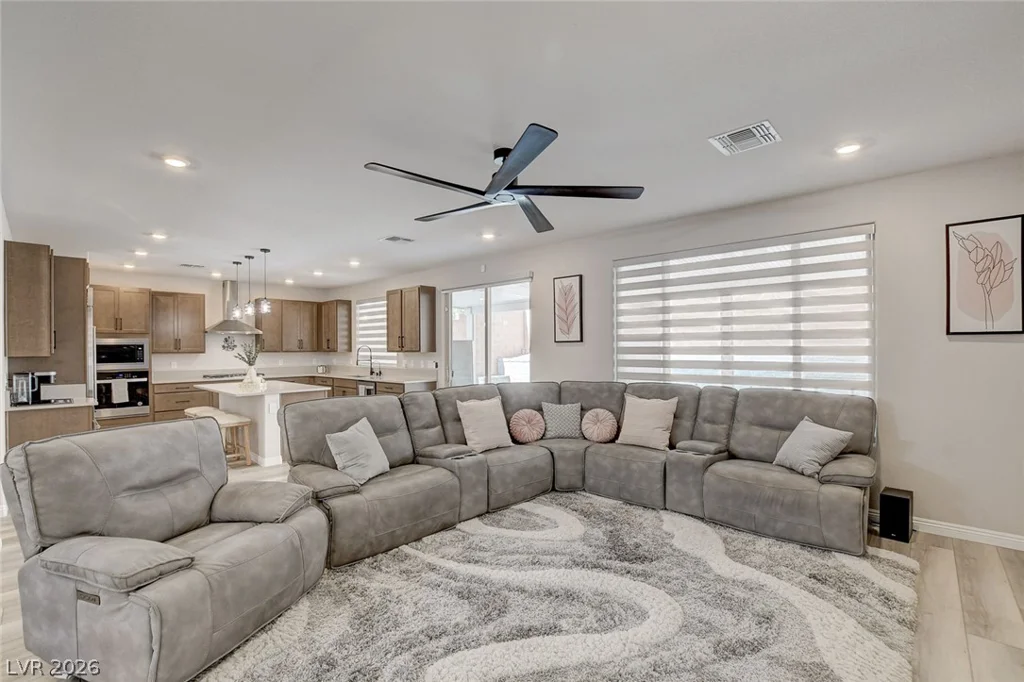 10287 Magnolia Creek, Las Vegas, NV 89141