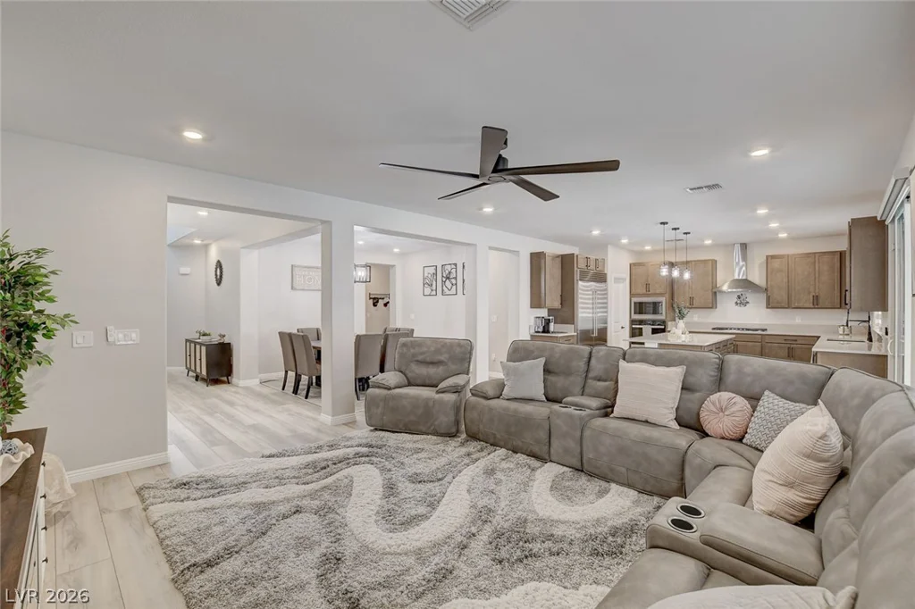 10287 Magnolia Creek, Las Vegas, NV 89141