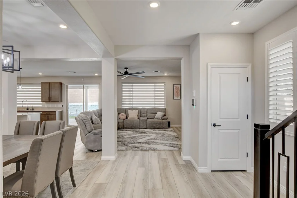 10287 Magnolia Creek, Las Vegas, NV 89141
