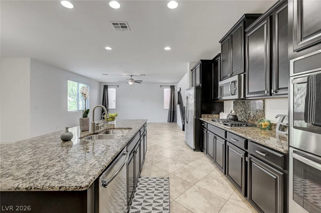 2894 Shining Sun, Henderson, NV 89052